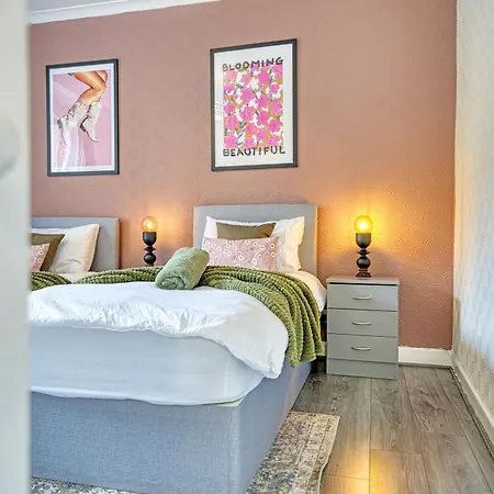 Comfortable 2br With Free Parking *