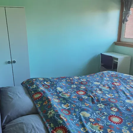 Braid Free Parking Guest house Glasgow