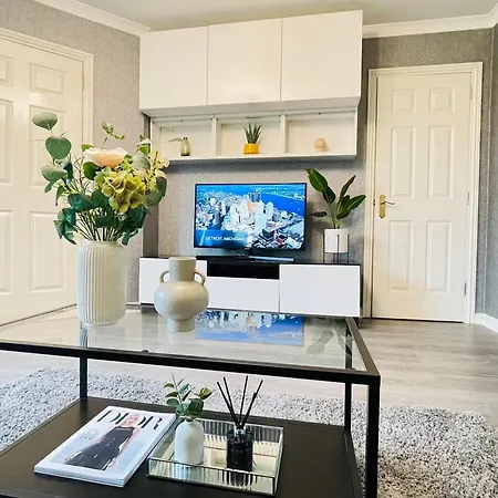 Elegant 3br House In * Глазго