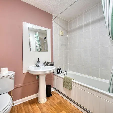公寓 2br Flat Walk To Buchanan Hydro With Parking 格拉斯哥