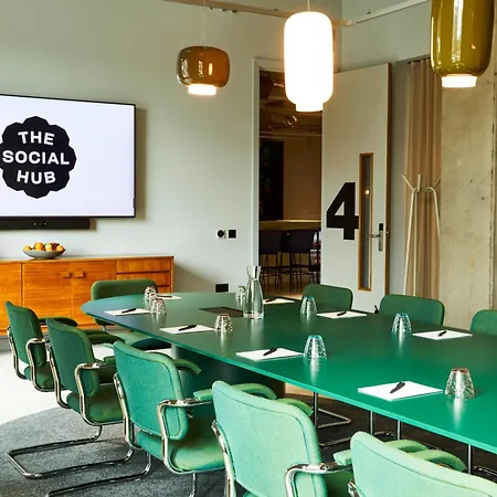 מלון The Social Hub 4*