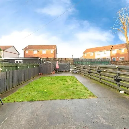 Luxury House In * Glasgow