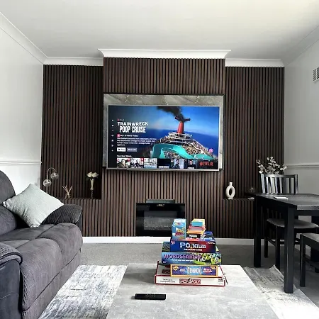 Villa Luxury House In *