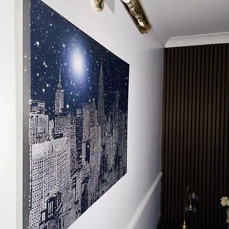 Villa Luxury House In *