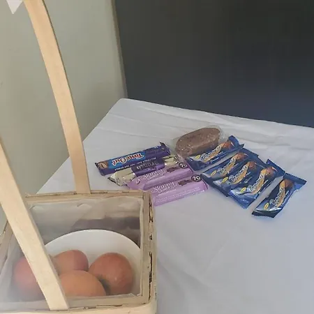 Cosy And Bright 3-bedroom Flat