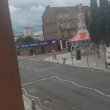 Cosy And Bright 3-bedroom Flat * Glasgow