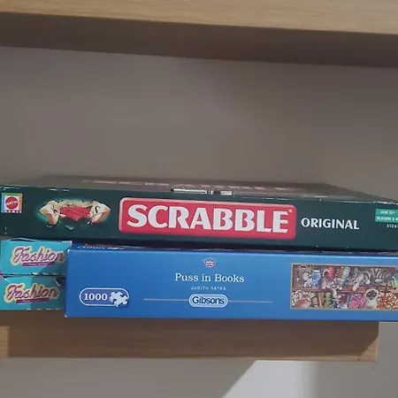 Cosy And Bright 3-bedroom Flat 格拉斯哥