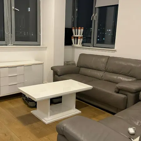 Sunny Apartment *