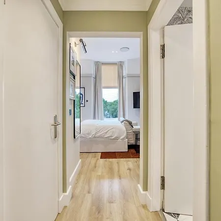 Apartment Oasis Craigpark Glasgow