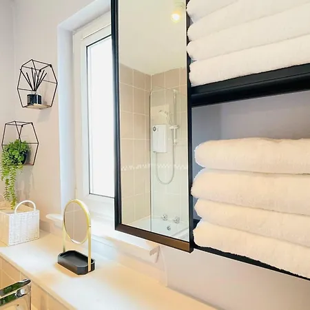 Elegant 3br House In Vakantiehuis *