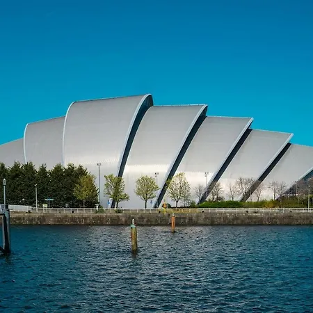 Near Hydro & Secc, Finnieston Apartment