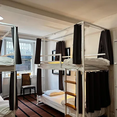 Safestay Charing Cross 3* Glasgow