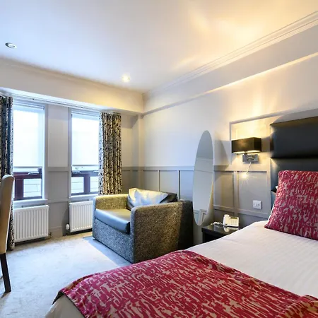 Hotel Glynhill & Near Airport 4*