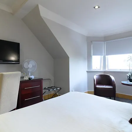 Otel Glynhill & Near Airport Glasgow