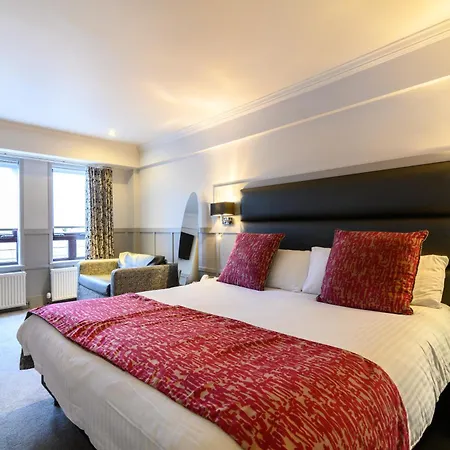 Glynhill & Near Airport Glasgow