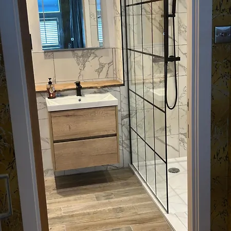 Harbour Clyde Waterfront Apartment Glasgow