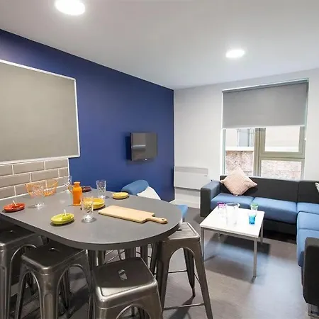 For Students Only - Foundry Courtyard In Appartement *