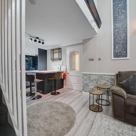 Luxurious Royal 2br Apartment, Centre * 글라스고