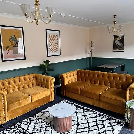 3br Flat Sleeps 6 West End Sights Driveway Apartment Glasgow