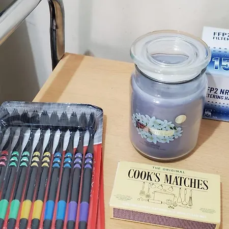 Cosy And Bright 3-bedroom Flat 格拉斯哥