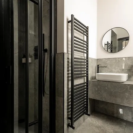 Moment Blythswood St