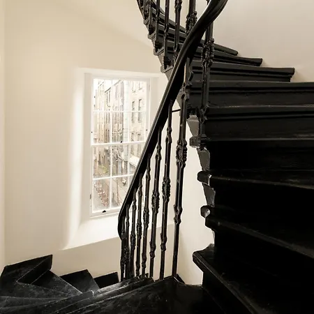 Moment Blythswood St 3*