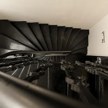 Moment Blythswood St Aparthotel