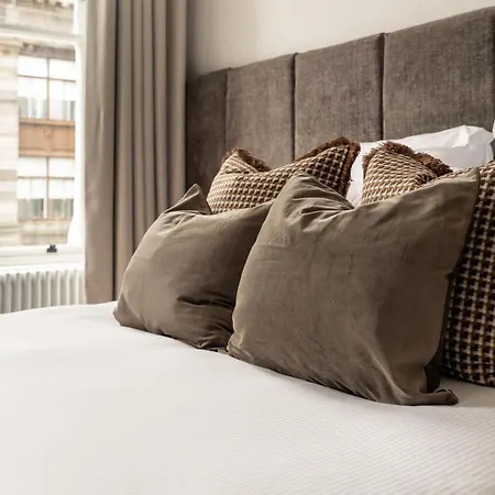 Moment Blythswood St Glasgow