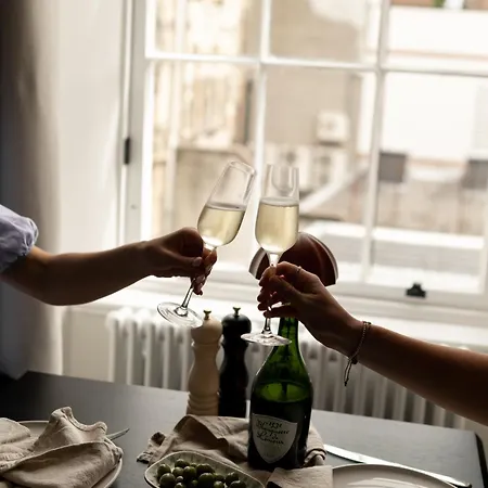 Moment Blythswood St