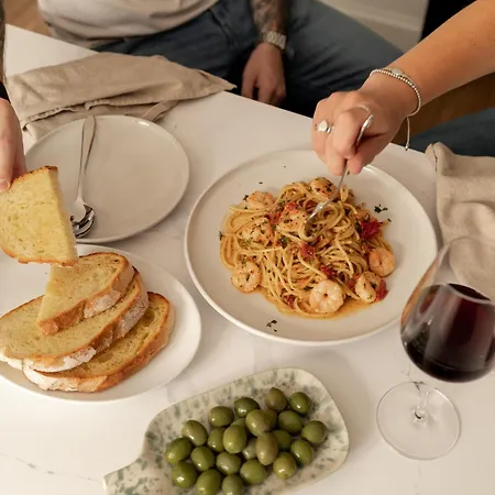 Moment Blythswood St Aparthotel 3*