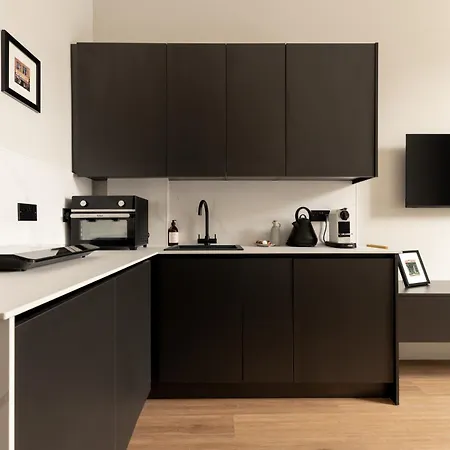 Moment Blythswood St Апарт-отель Глазго