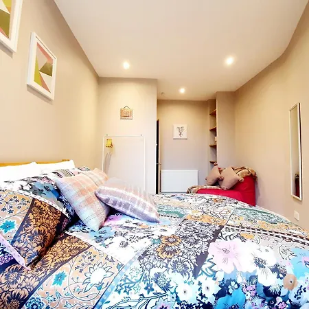 Unique Victorian In Appartement