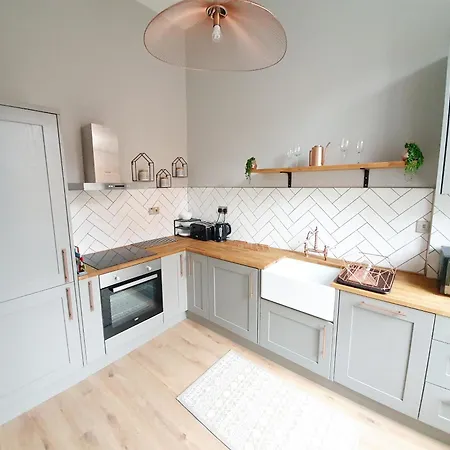 Unique Victorian In Apartamento