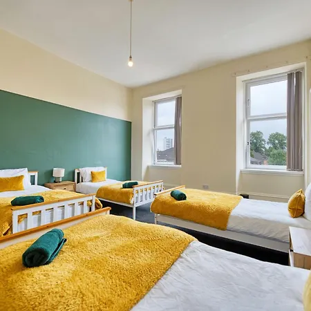 Group 4br Sleeps 11 Near Ibrox Parking Lägenhet *