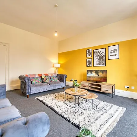 Lägenhet Group 4br Sleeps 11 Near Ibrox Parking Glasgow