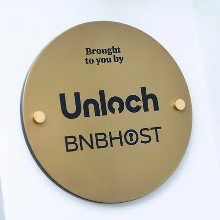 Luxury Refurbished Retreat * Glasgow