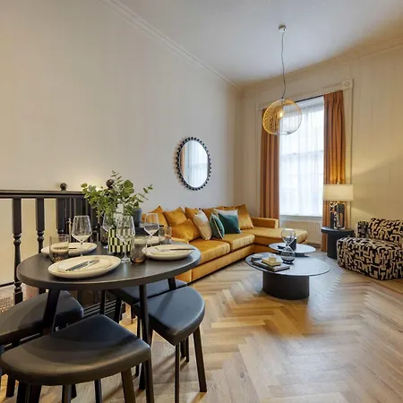 Luxury Refurbished Retreat