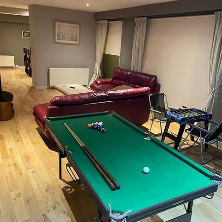 4 Bedroom Duplex Located At West End