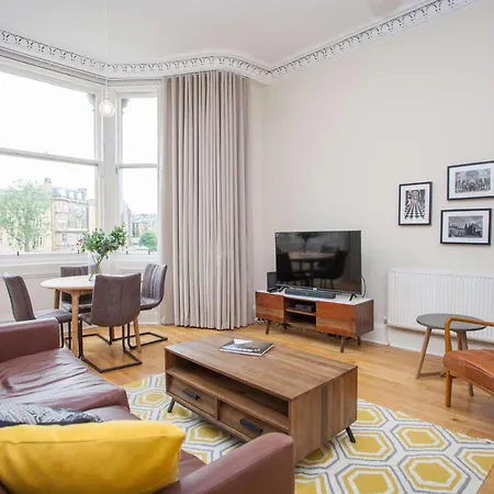 Апартаменты Spacious Period In