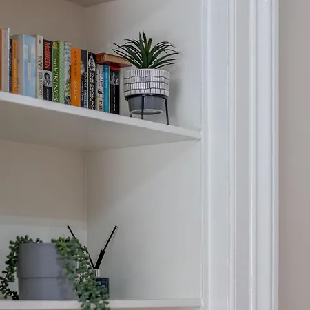 Haven Main Door & Parking - Pass The Keys