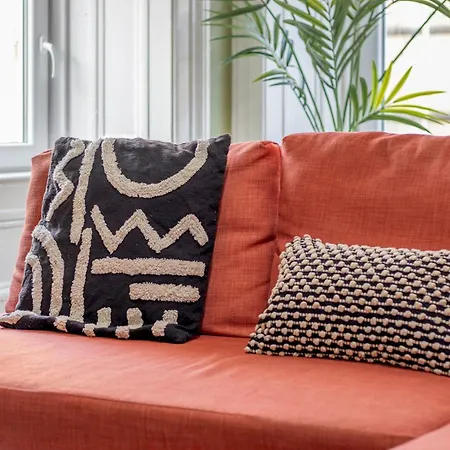 Haven Main Door & Parking - Pass The Keys