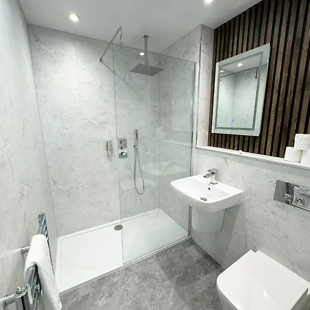 Sandyford Otel