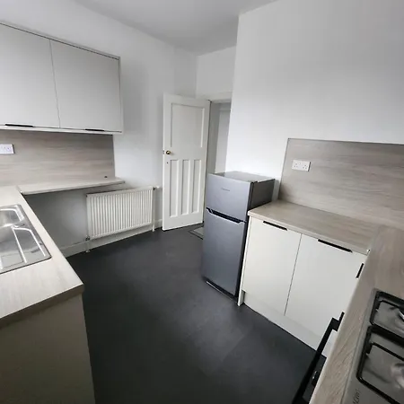 Holiday home Charming 3-bed Oasis-free Parking