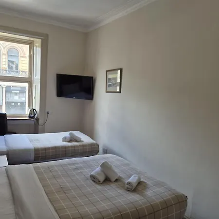 House Glasgow