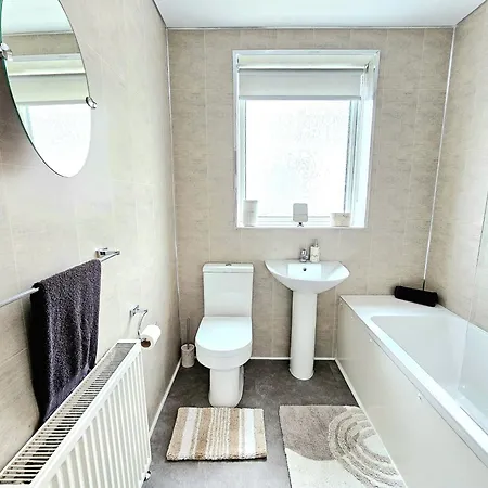 Charming 3-bed Oasis-free Parking * Glasgow