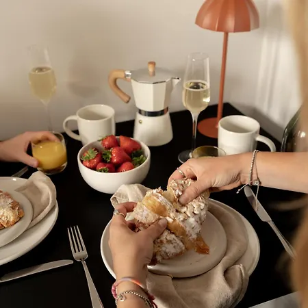 Moment Blythswood St