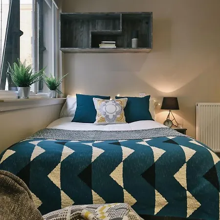 For Students Only - Bath Street In Near Charing Cross Station Glasgow