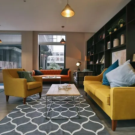 For Students Only - Bath Street In Appartement