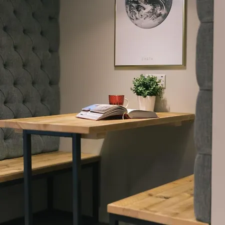 For Students Only - Bath Street In Near Charing Cross Station Lägenhet *