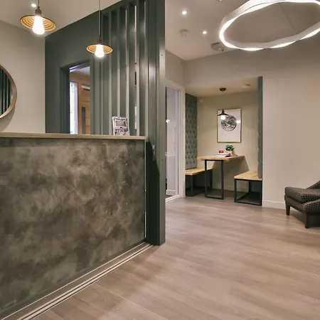 Apartment For Students Only - Bath Street In *